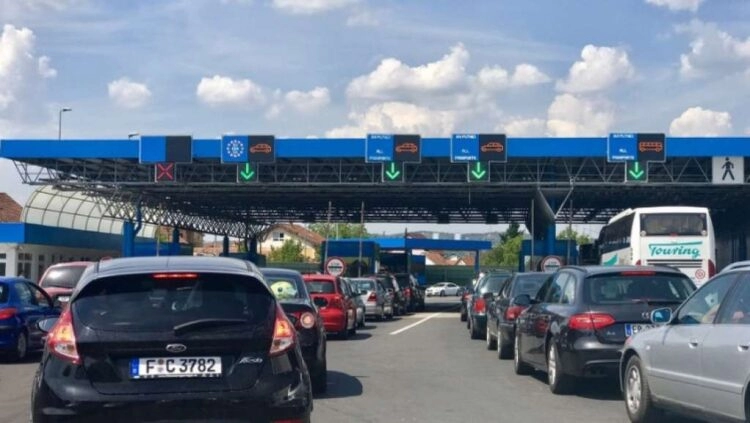 Nastale su ogromne gužve: Evo na kojim bh. prijelazima se trenutno najviše čeka